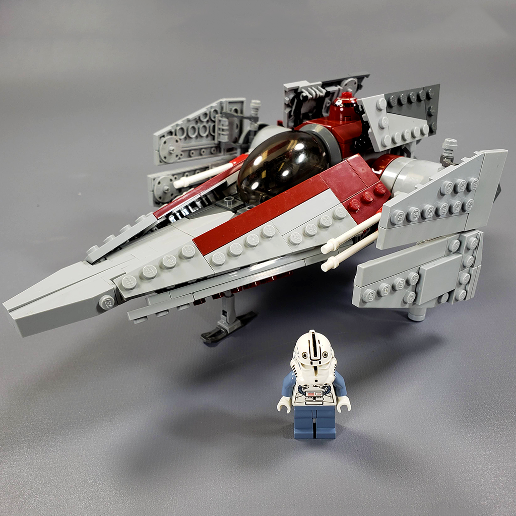 V-wing Starfighter - Minifig Scale